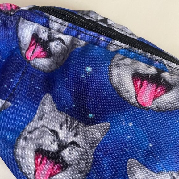 Blue Galaxy Cat Face Fanny Pack - Picture 6 of 11